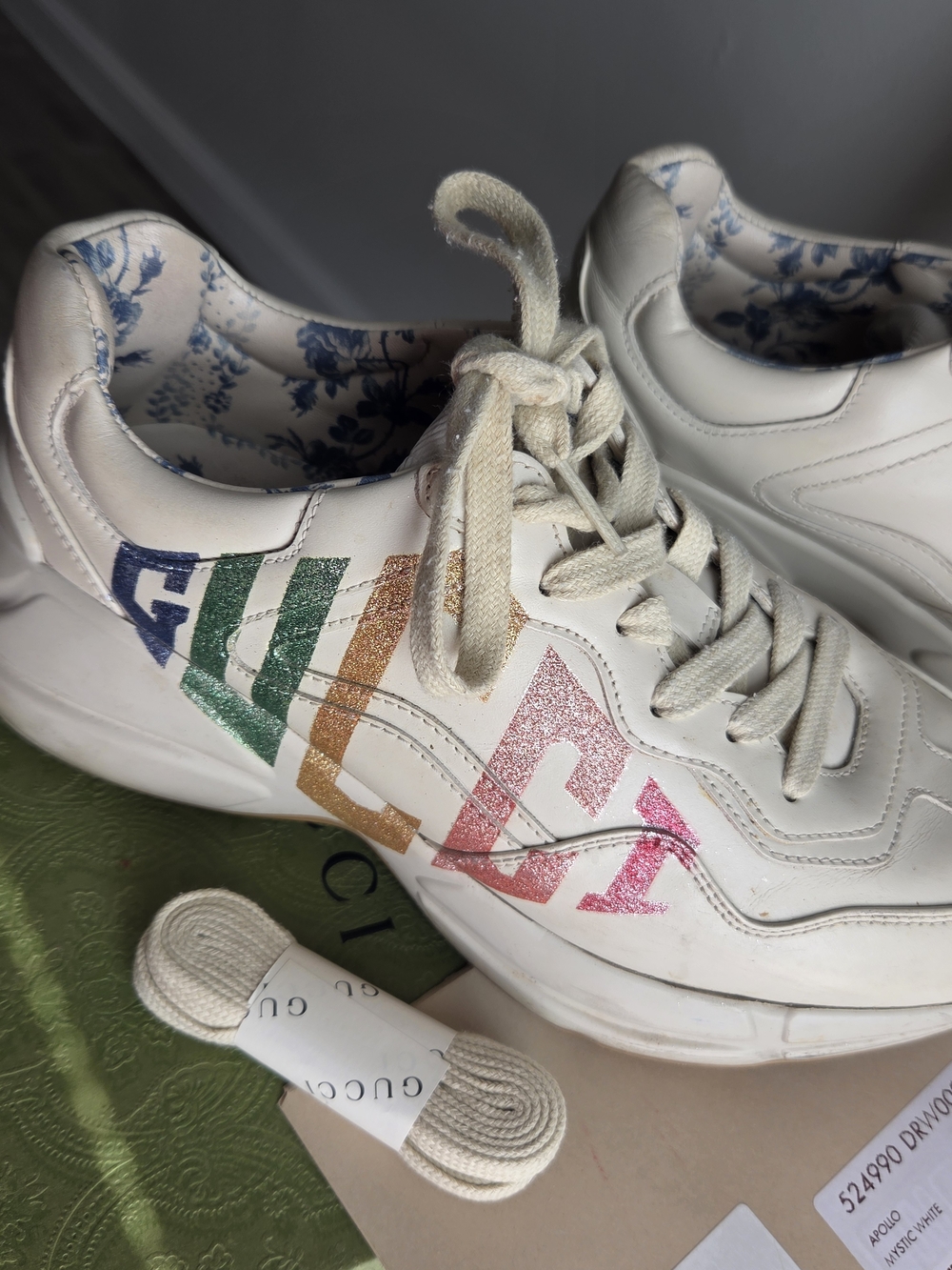 White Kids Sneakers with Multicolor Glitter Logo